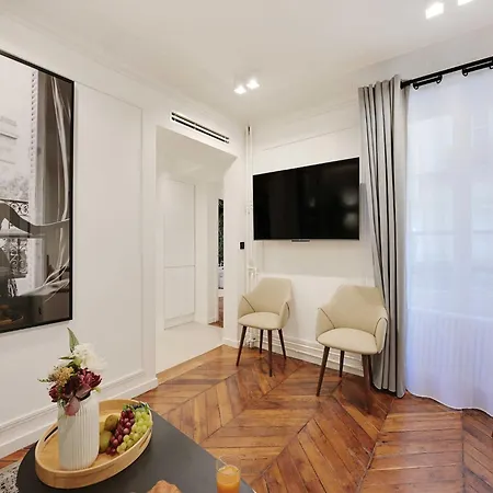 Charming - 2br 6p - Gare Saint-lazare * Paříž